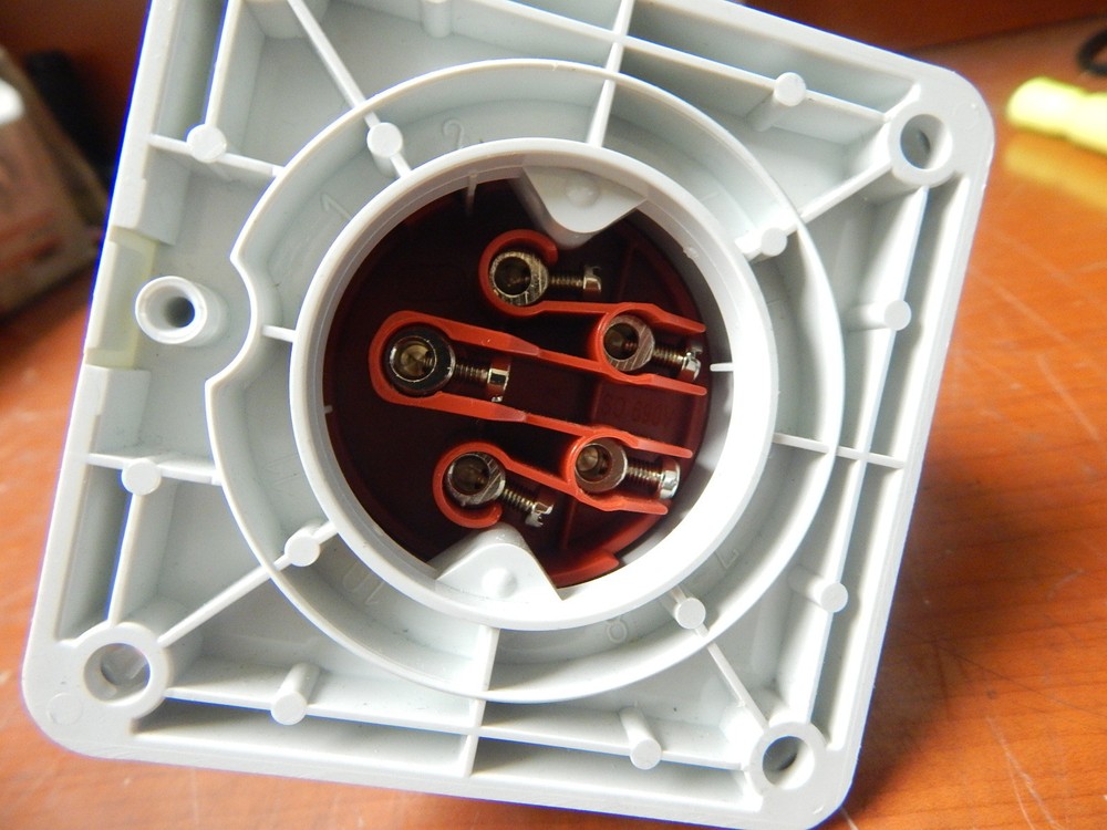 NEW Mennekes 829 CEE Panel Mount AC Inlet 5 Wire