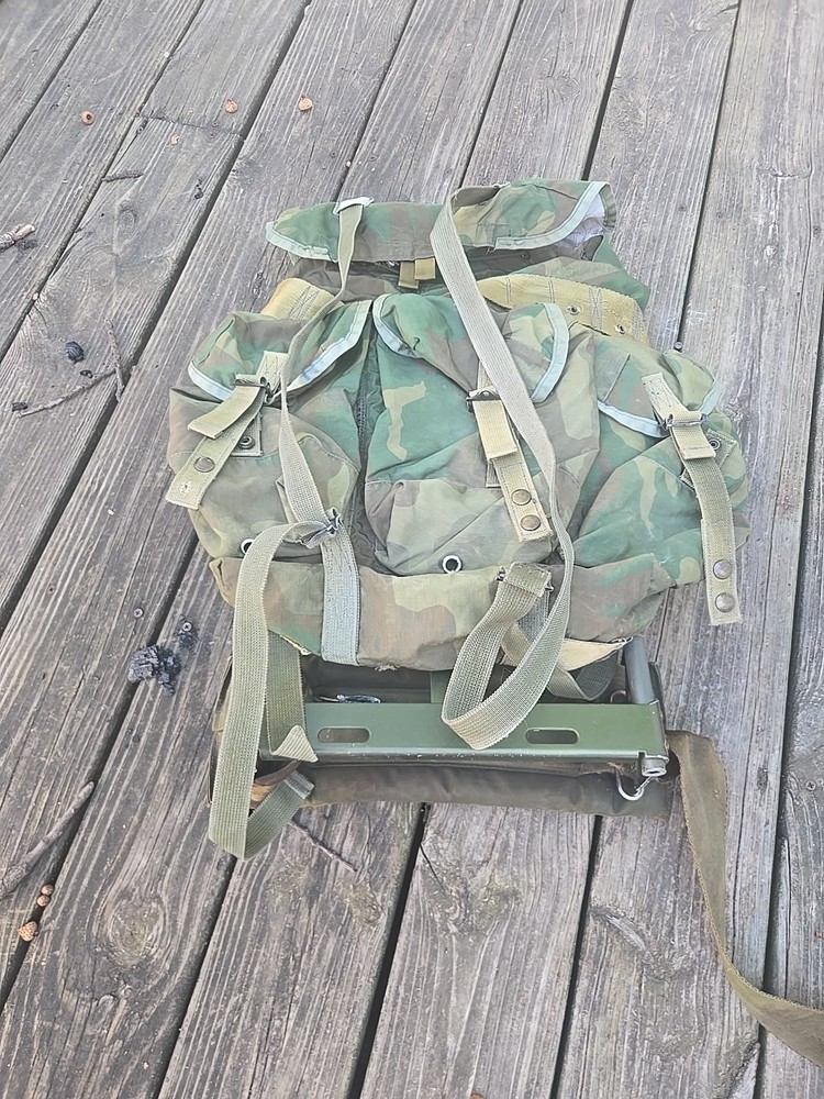 US Army Field Pack Combat Nylon LC1 Medium Alice Vintage Backpack Rucksack Frame