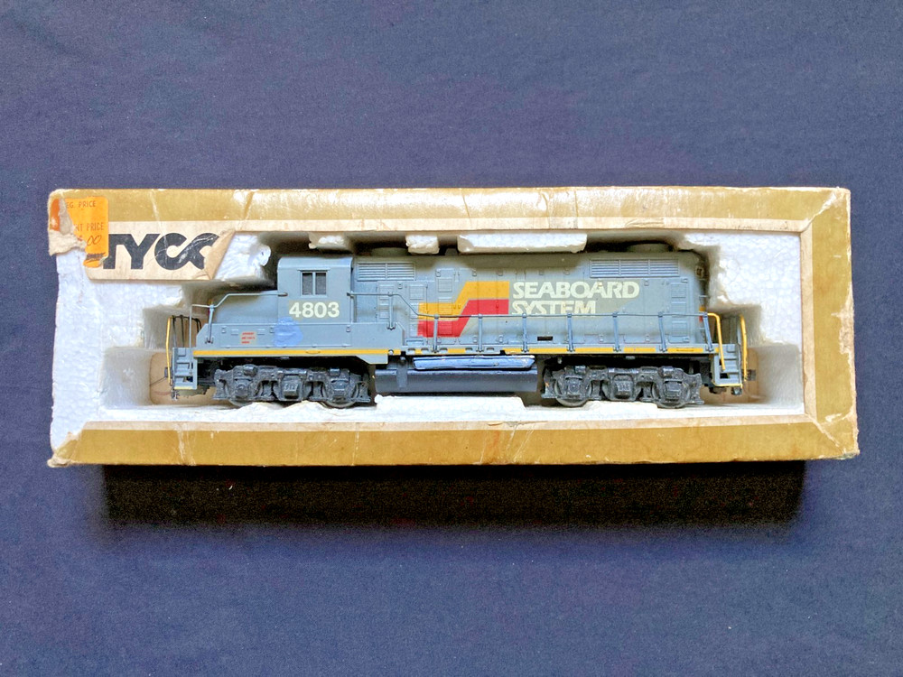 Train HO Scale SEABOARD SYSTEMS Engine 4803 (UNKNOWN BRAND)