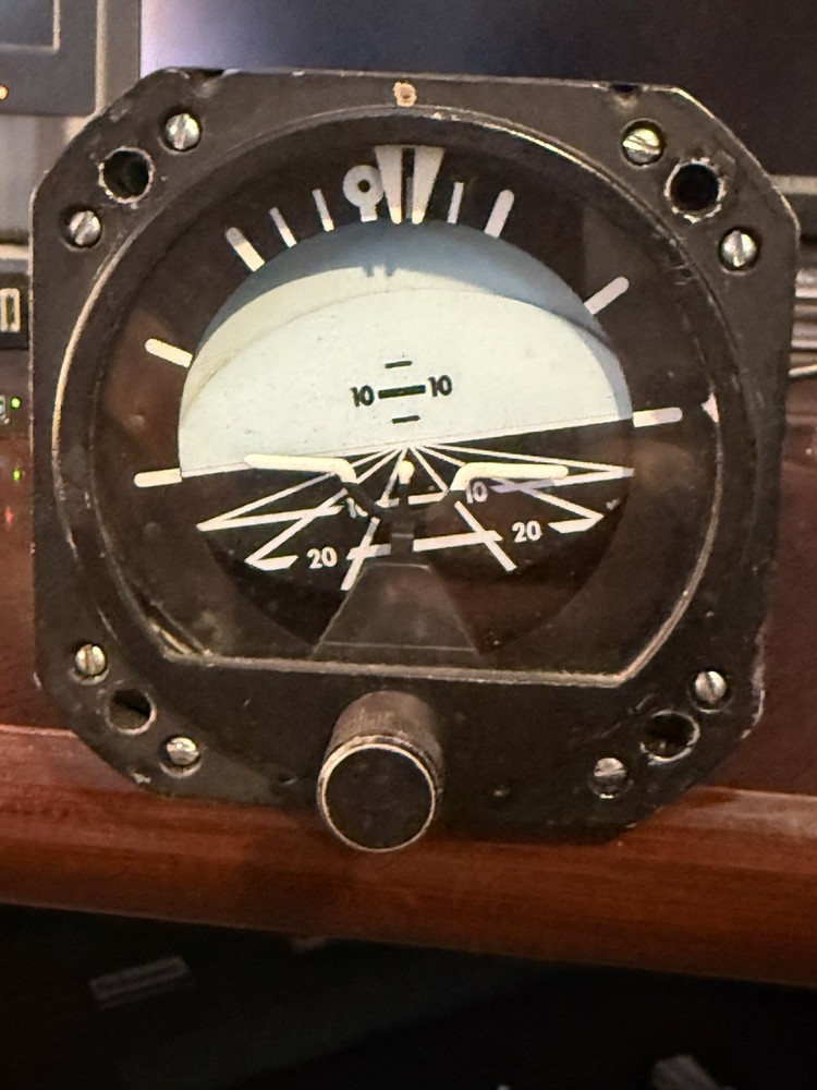 Mitchell 700-2CF Attitude Indicator - Removed Serviceable For Upgrade