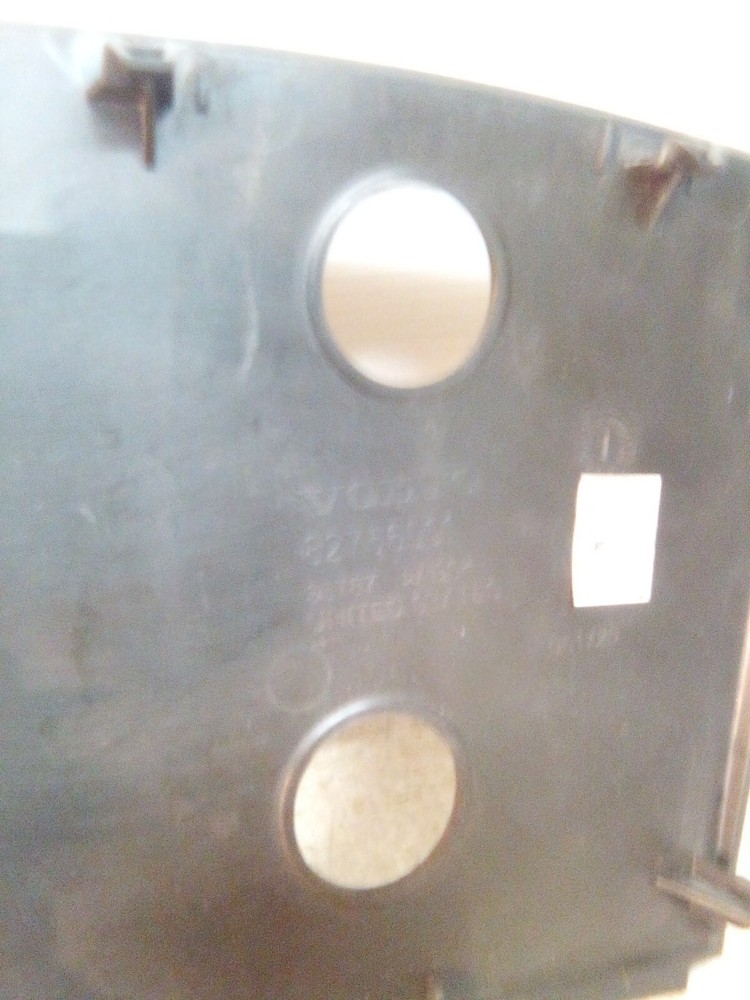 Volvo VNL 82756001 Dashboard Switch Panel