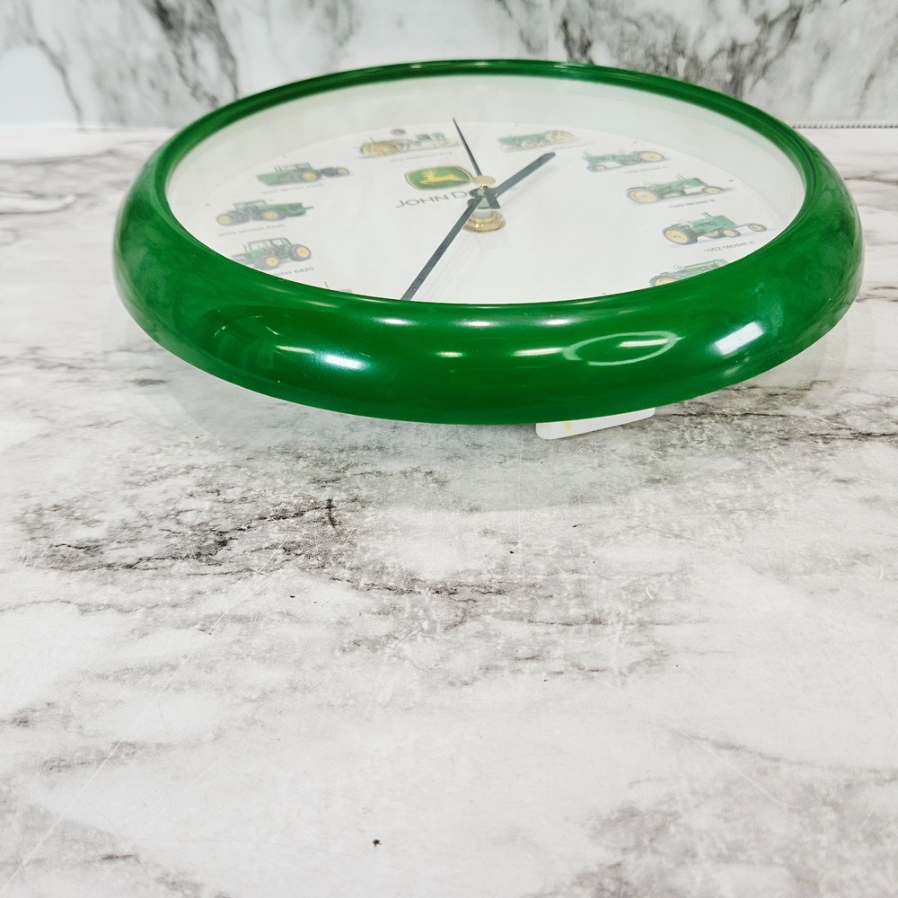 John Deere Tractor Wall Clock Makes Tractor Sounds On The Hour Works Plastic 8"