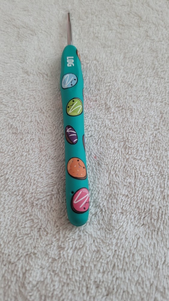 Preowned Log Wooble Ergonomic Crochet Hook