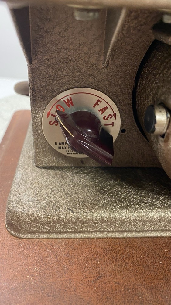 Antique 8mm Keystone Eighty Projector Tested W/Carrying Case