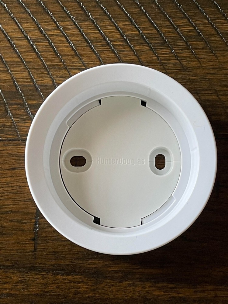 hunter douglas Poverview wall mount for the remote