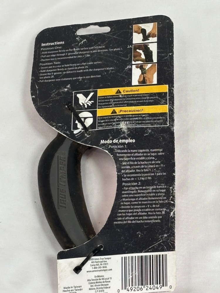 True Temper Axe Sharpener. (bin #17)