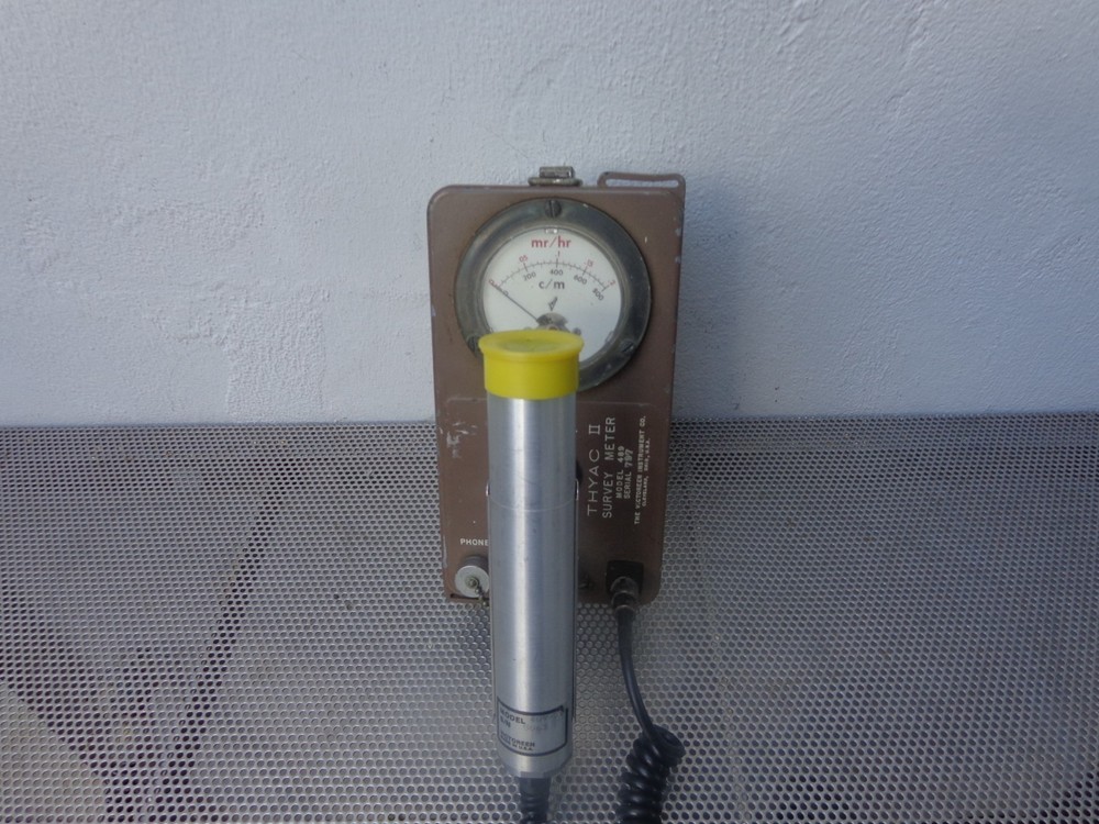 THYAC II Radiation Survey Meter 489 (UNTESTED SURPLUS)