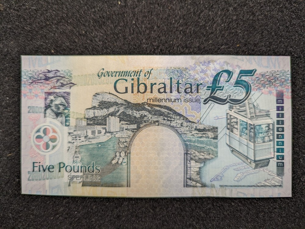2000 Gibralter 5 pound sterling uncirculated 1 note GB