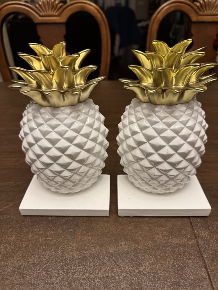 Pineapple bookends  White and Gold Ceramic Pineapple Decor