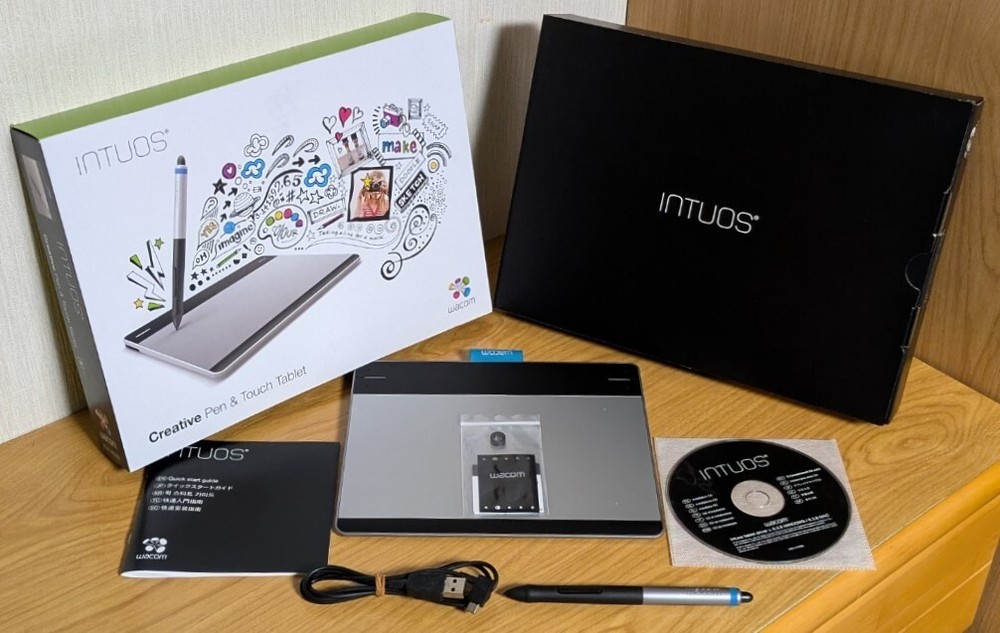 Wacom CTH-480 Intuos Small Creative Pen & Touch Tablet with Box Mint