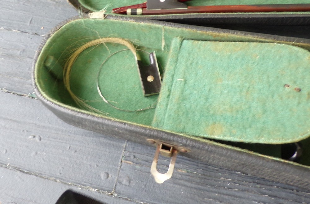 OLD VINTAGE VIOLIN W CASE SAXONY