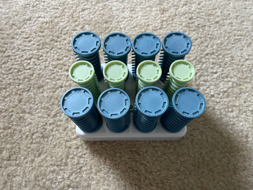 CONAIR Instant Heat Compact Styling Setter 12 Multi-Size Rollers With Pins