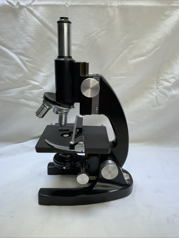 Bausch & Lomb Optical Co. Microscope