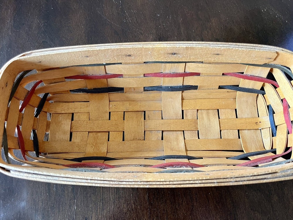 Longaberger 1998 Cracker Basket With Wood crafted Divider