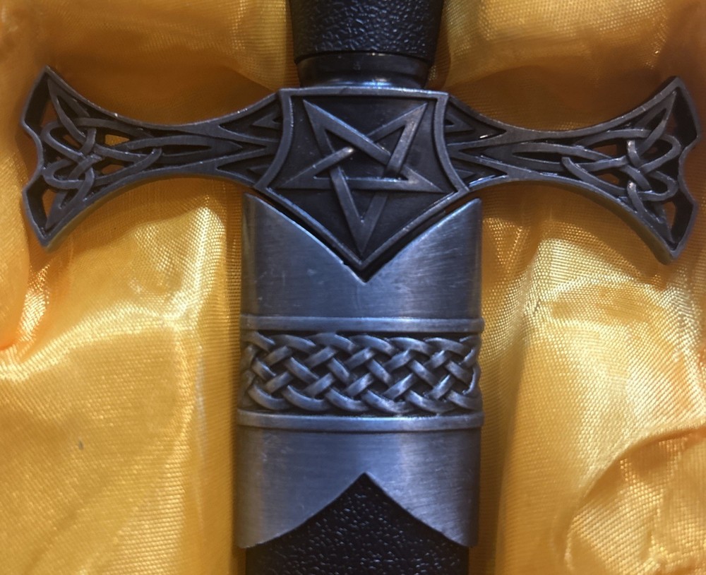 Knotted Celtic Dagger New In Box