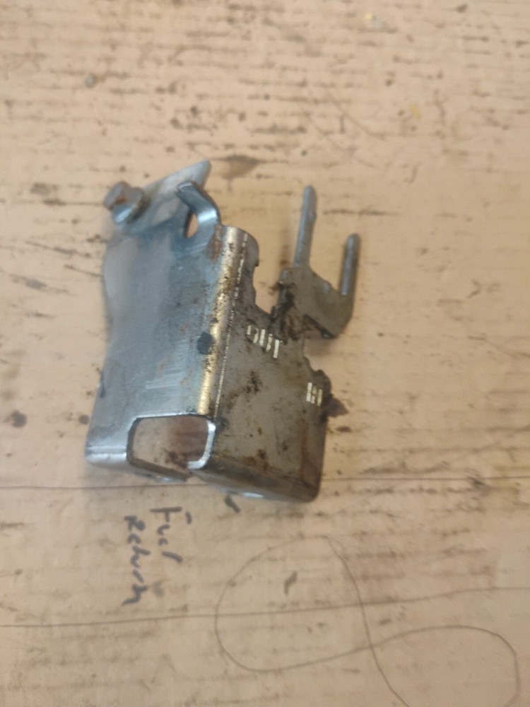 Caterpillar 3.4 Engine Bracket Hardware 4 Cylinder Diesel Engine