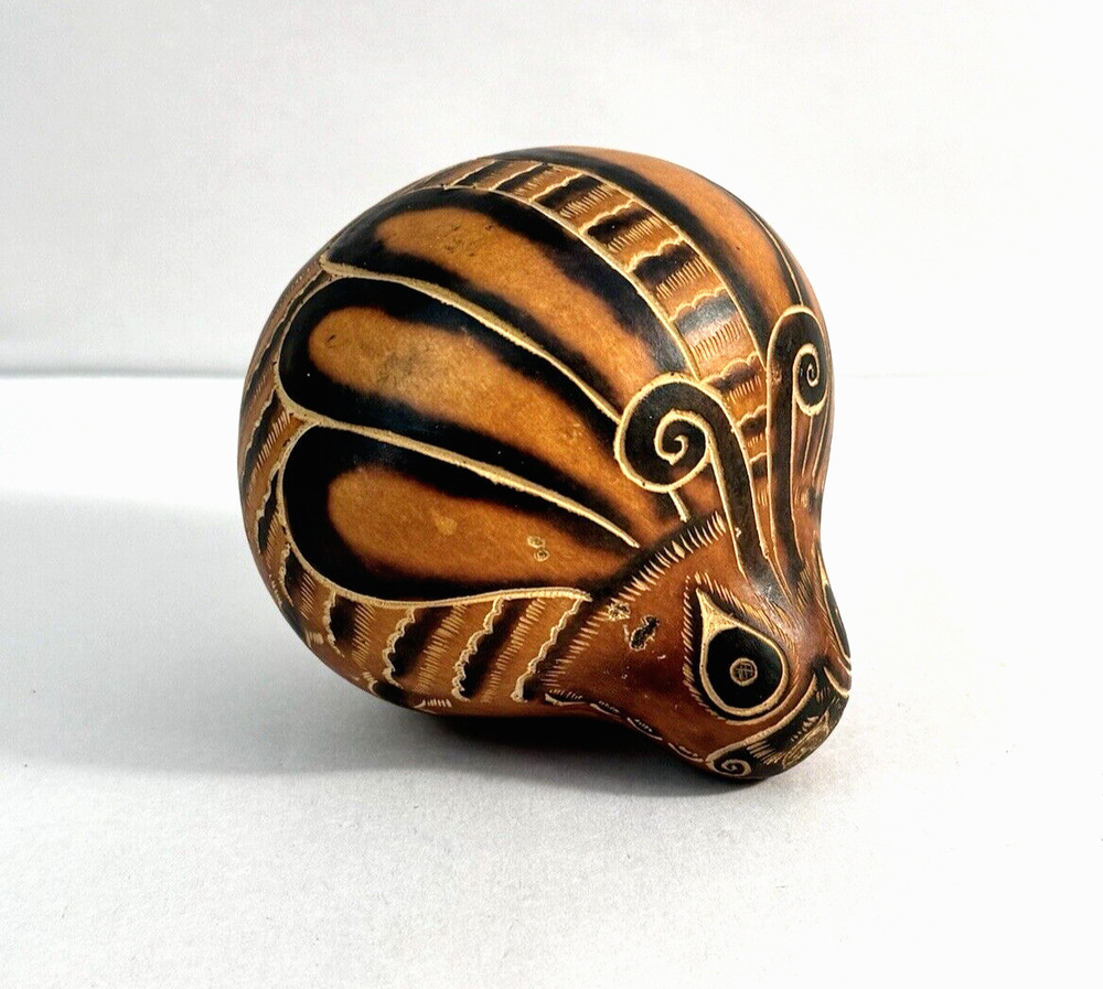 Hand Painted Peruvian Gourd Bee/Bug/insect