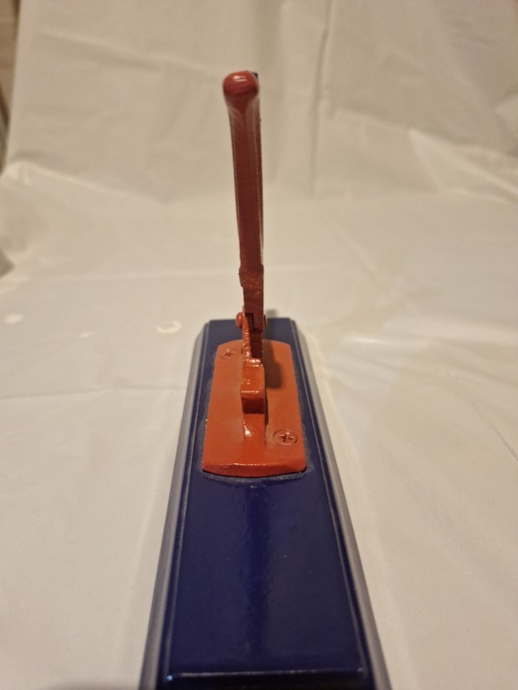 Houston Harvest Nut Cracker with Cast Iron Nutcracker on Wood Base 2006