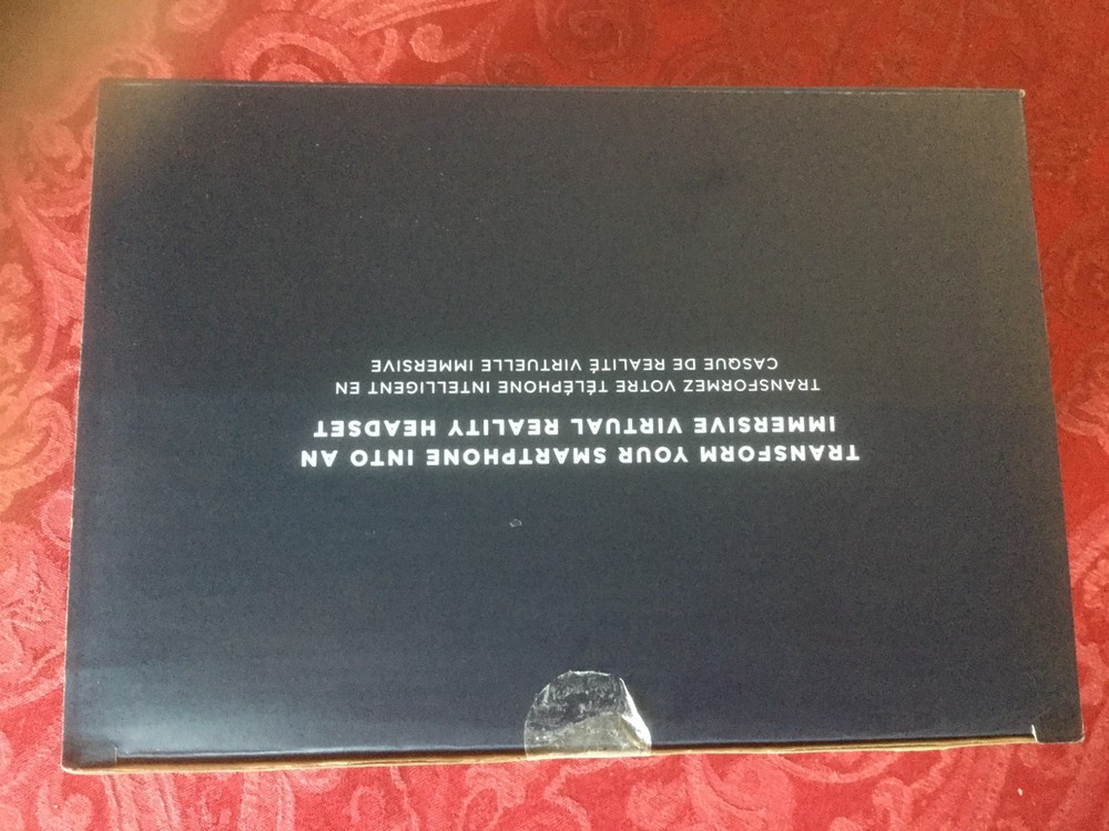 American Eagle Mobile Phone Virtual Reality Headset - New Open Box - UNTESTED