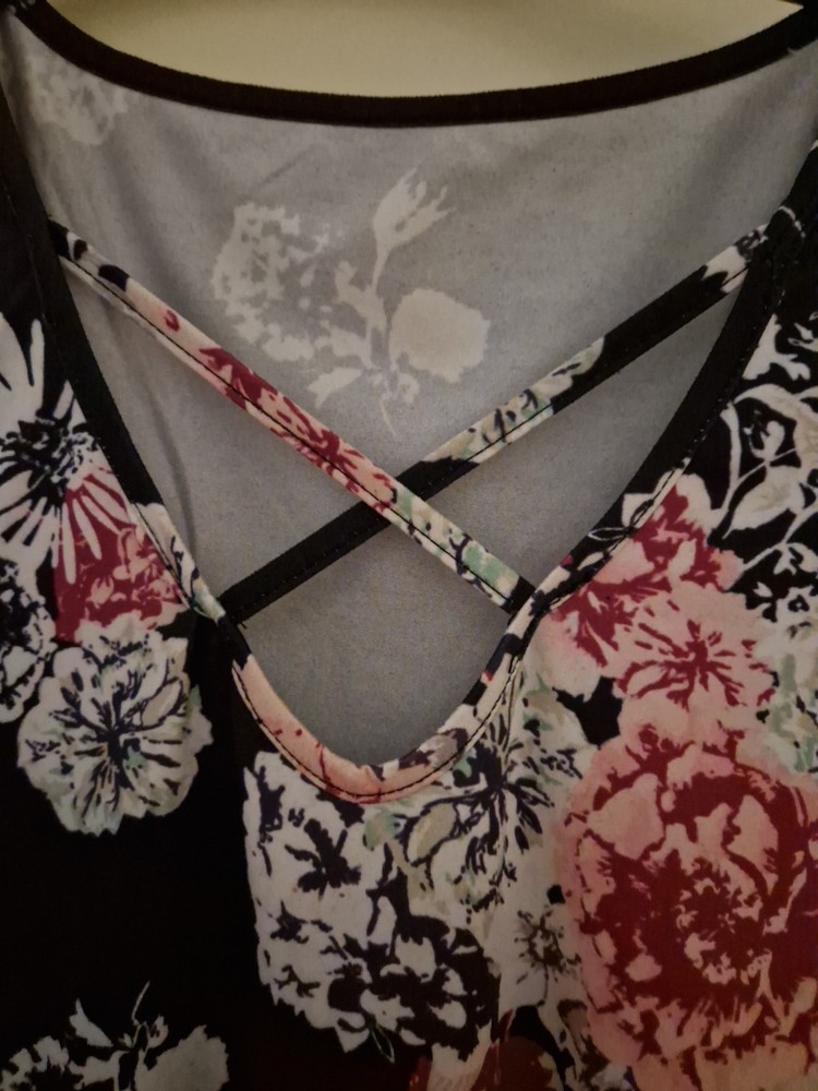 Bundle 2 Tops floral blouses size 12