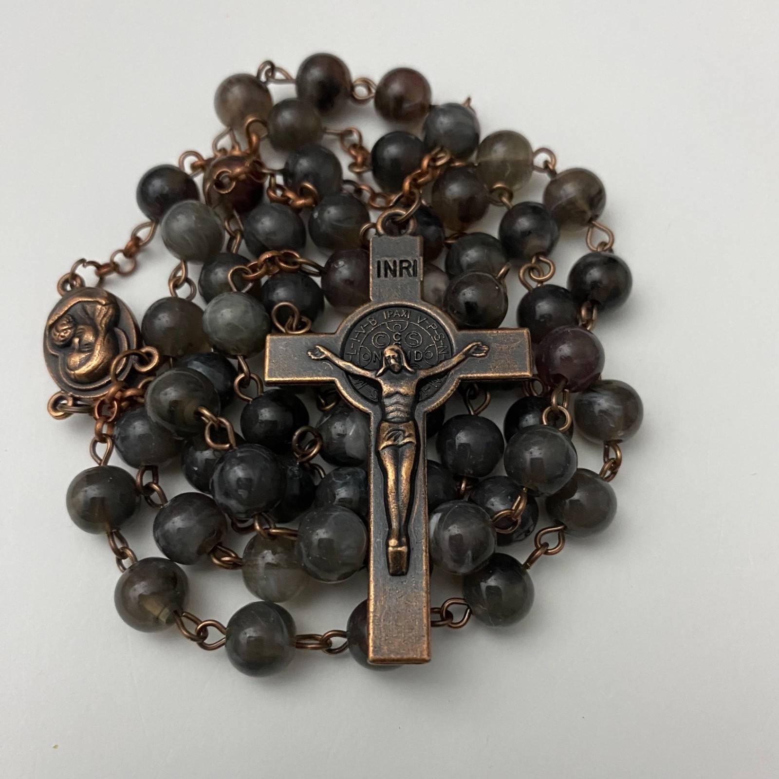 St Benedict Crucifix Glass Rosary Prayer Beads &Pouch Rosario Crucifijo Benito
