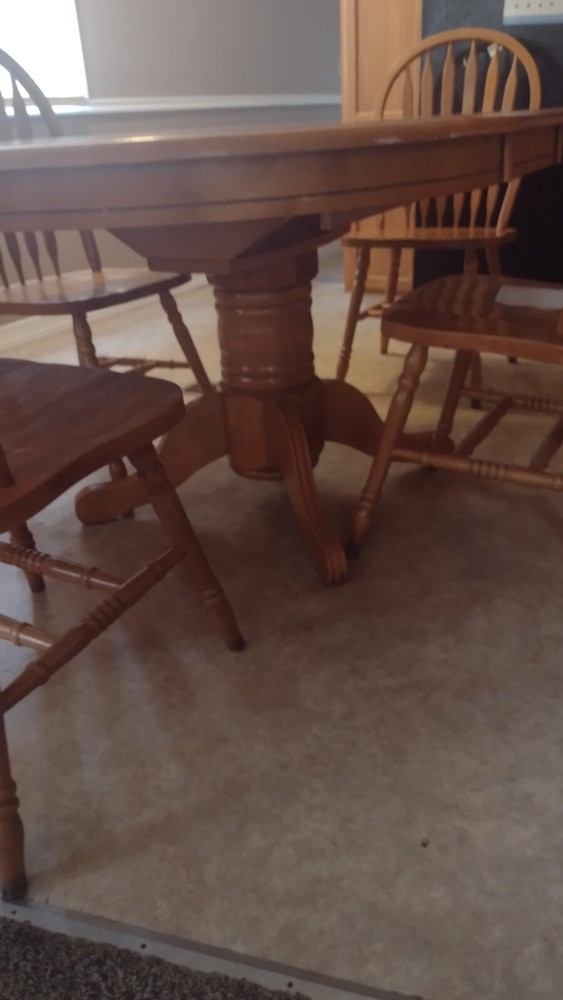 Wooden Dinning Table With 4 Chairs