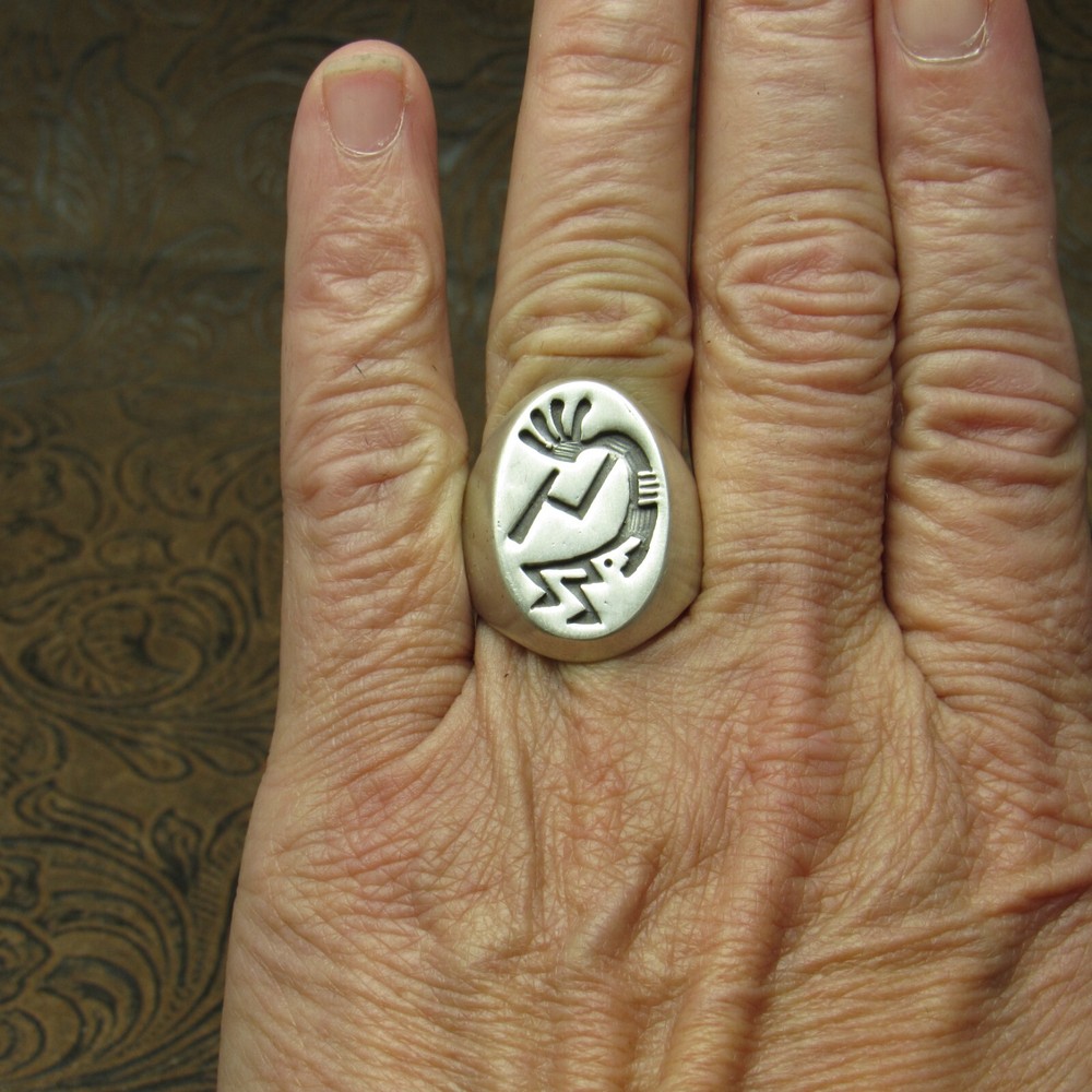 *Kokopelli Saddle-Style Overlay Sterling Silver Ring Size 10.75