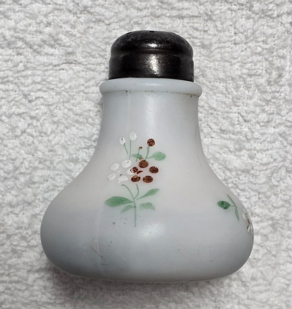 Mount Washington Glass Light Blue/White Shaker 2 ¾”