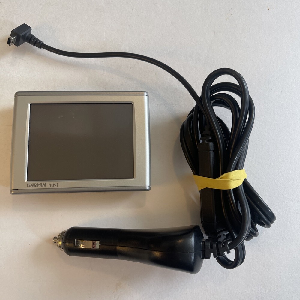 Garmin Nuvi GPS Unit 350  Leather Case, Power Cord Working.    Bundle
