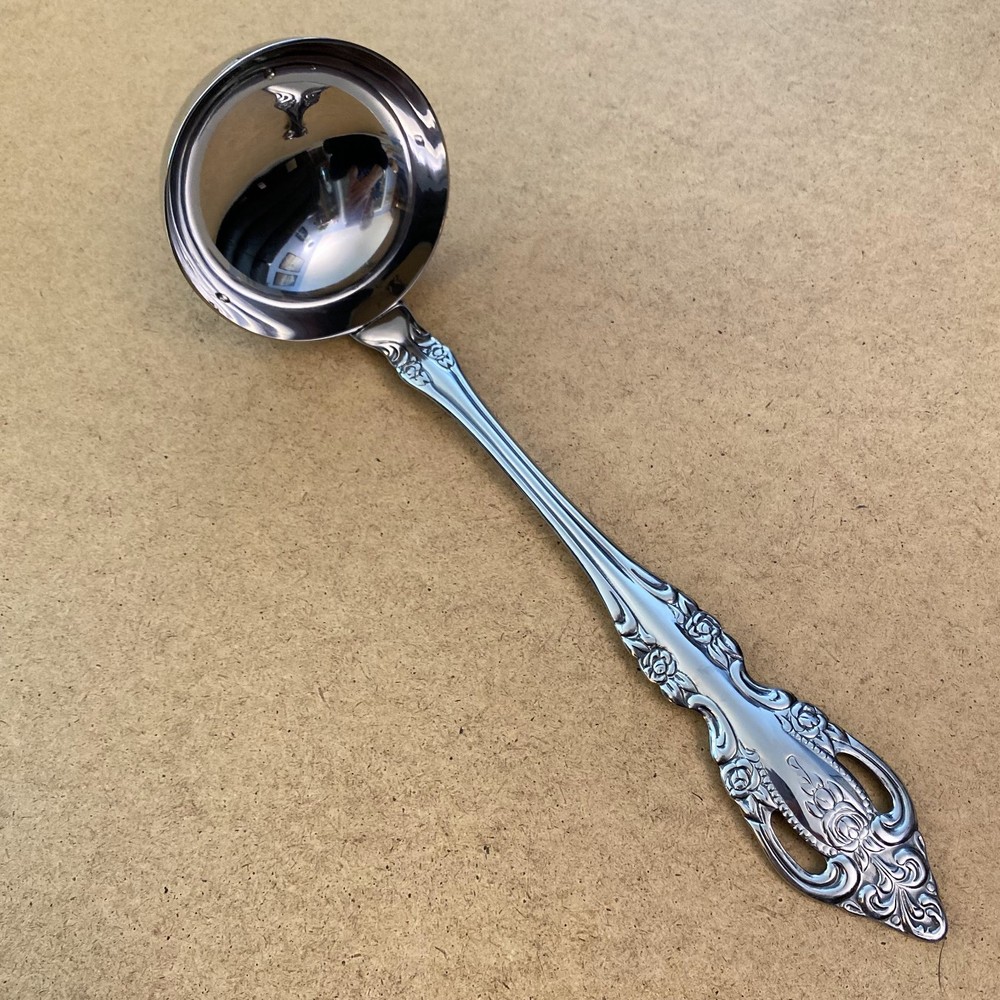 Oneida Community Brahms Stainless Large Solid Soup Ladle Lasagna Butter Spreader