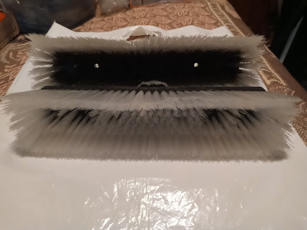 Dual Trim Water-Fed Brush