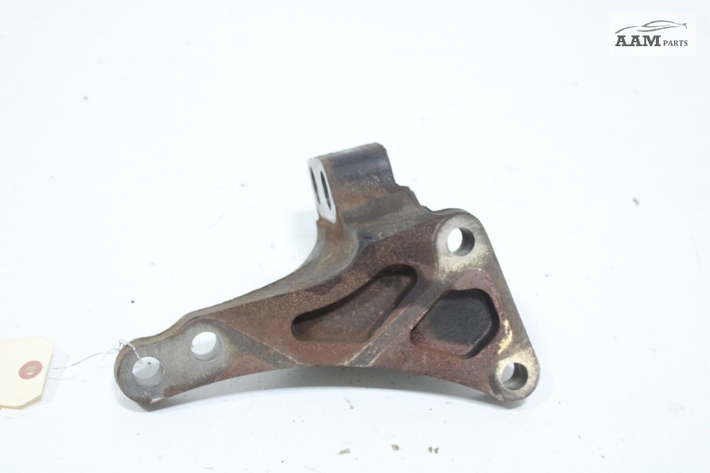 2018-2023 FREIGHTLINER CASCADIA FRONT RIGHT ENGINE MOUNT SUPPORT BRACKET OEM