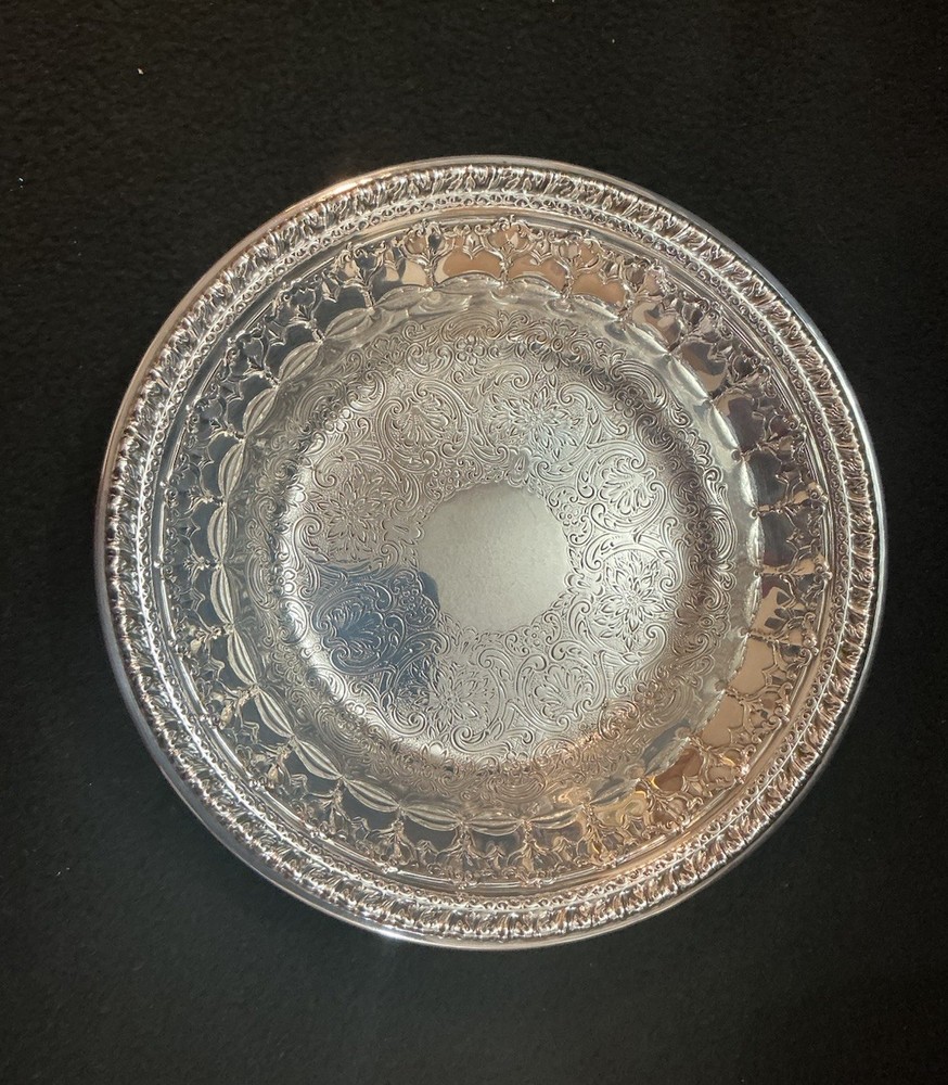 Vintage Reed & Barton Silverplate 6.25” Bowl Engraved Pattern 1302