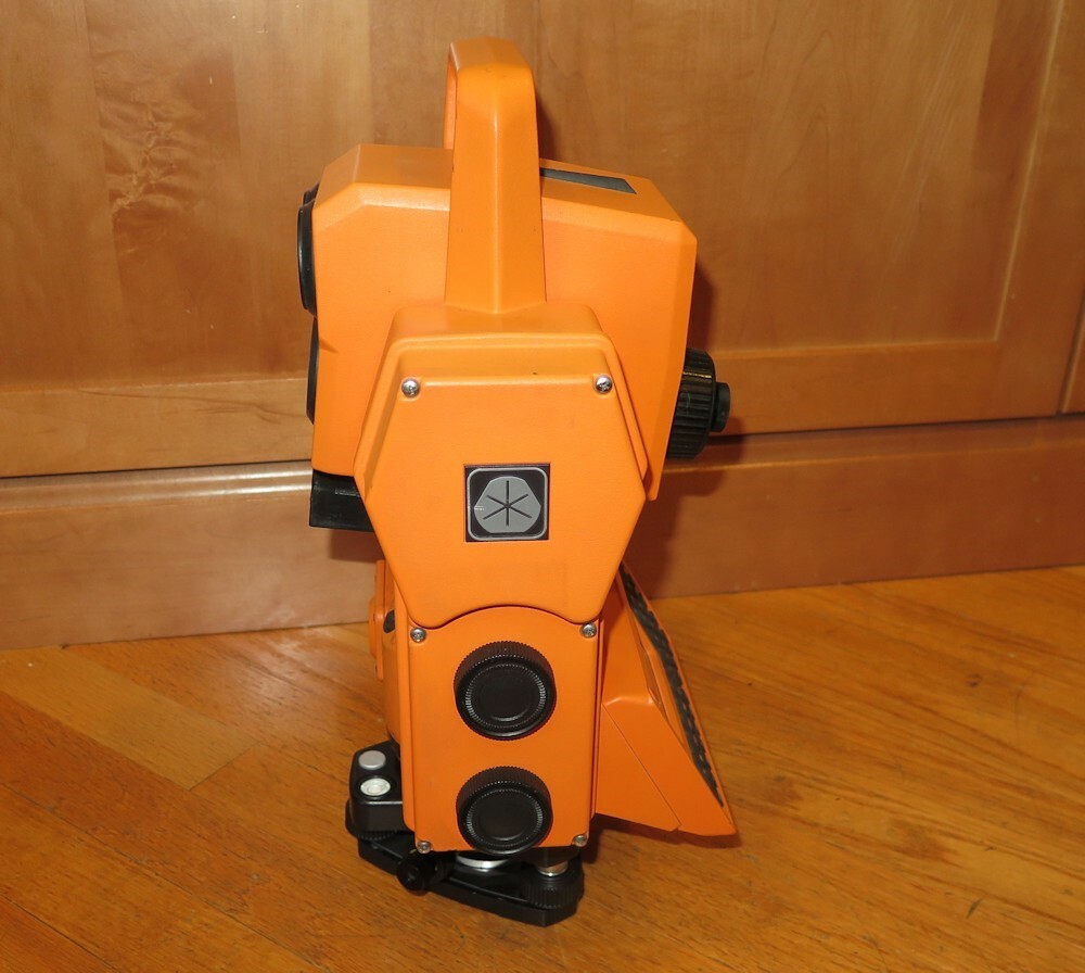 Geodimeter Robotic Survey Total Station & Case