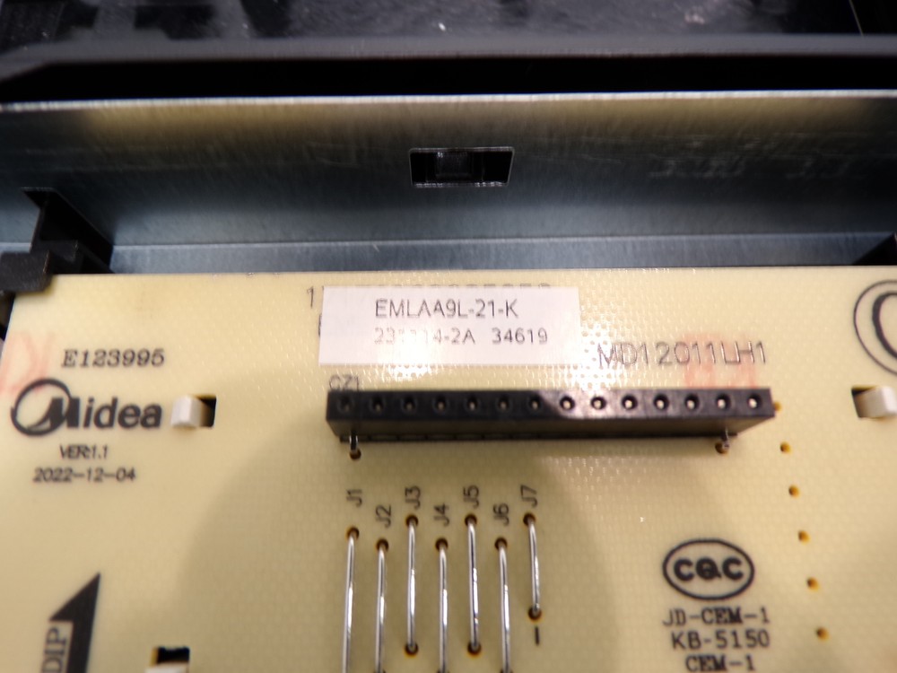 Frigidaire Microwave FMOS1846BBA Control Panel