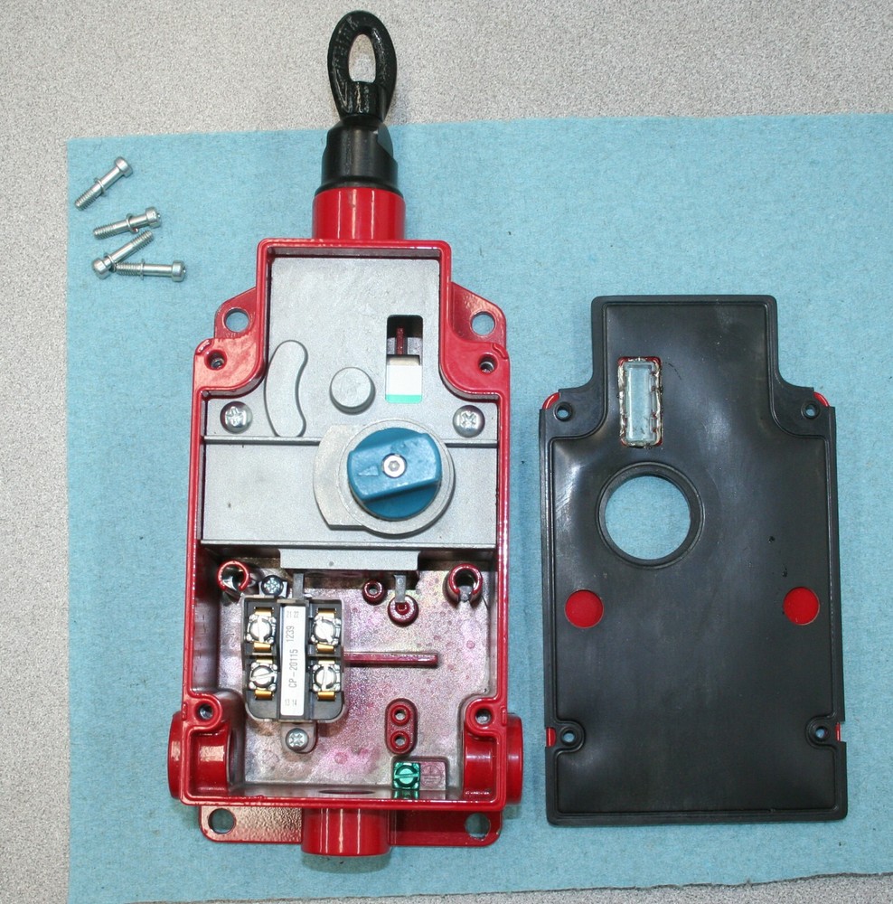 HONEYWELL CABLE PULL MICRO SWITCH 1CPSA5 1CPS