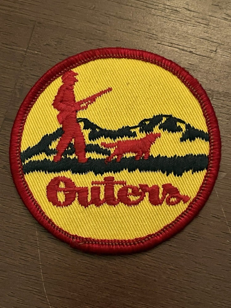 VINTAGE "OUTERS" PATCH
