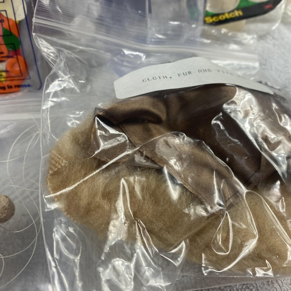 Delta Education Science In A Nutshell Charge It Static Electricity STEM Kit Comp