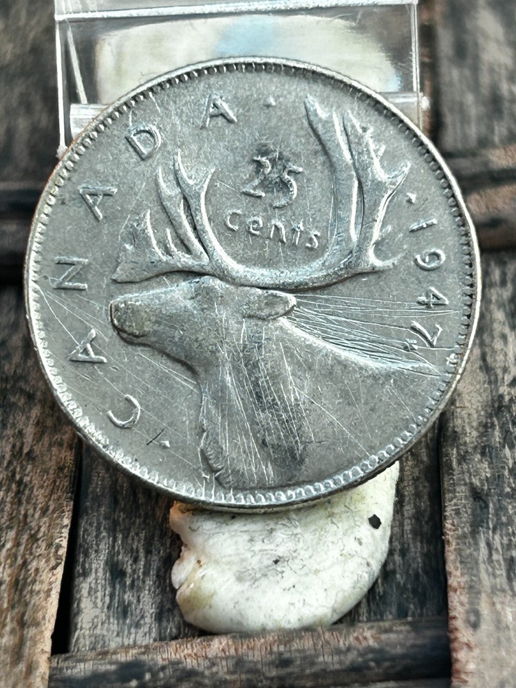 1947 Canada 25 Cents Coin  REF A 93