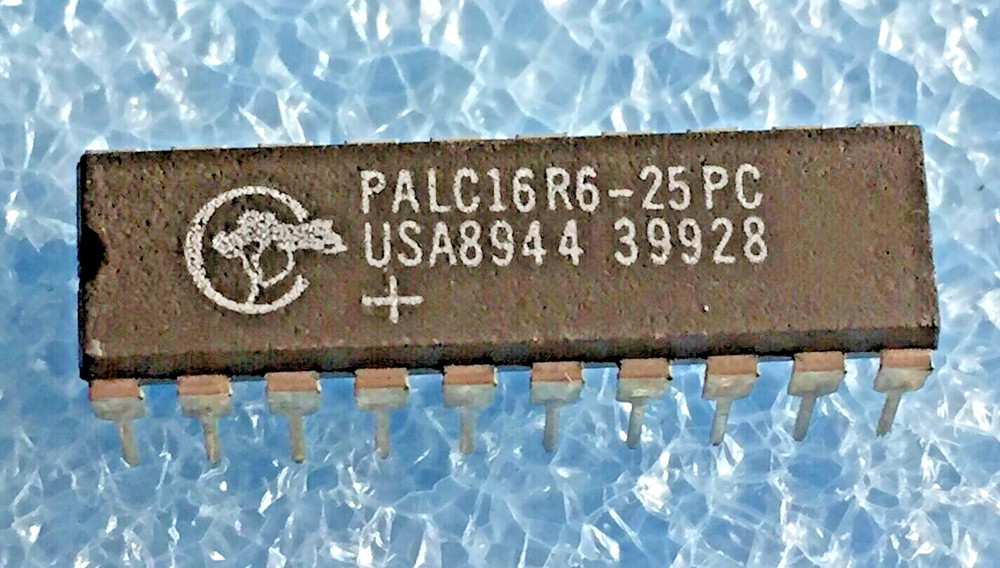 LOT OF 25 NEW CYPRESS PALC16R6-25PC PROGRAMMABLE CMOS PROGRAMMABLE ARRAY LOGIC