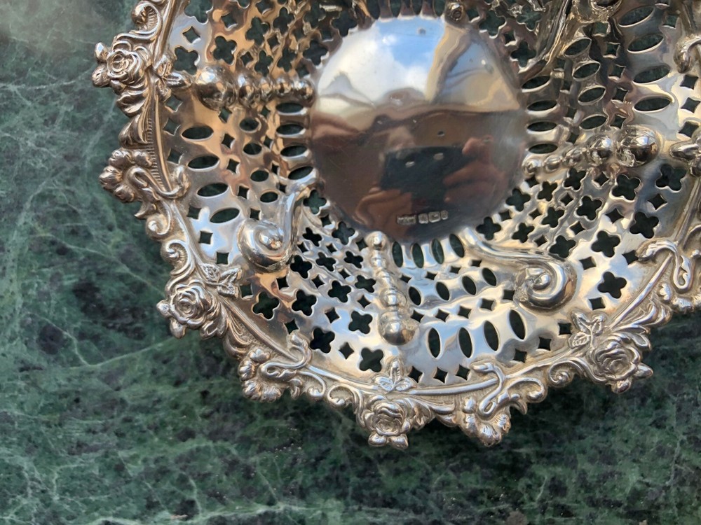 Anque Solid Sterling Silver Victorian Dish Sheffield 1901 15.5cm diameter