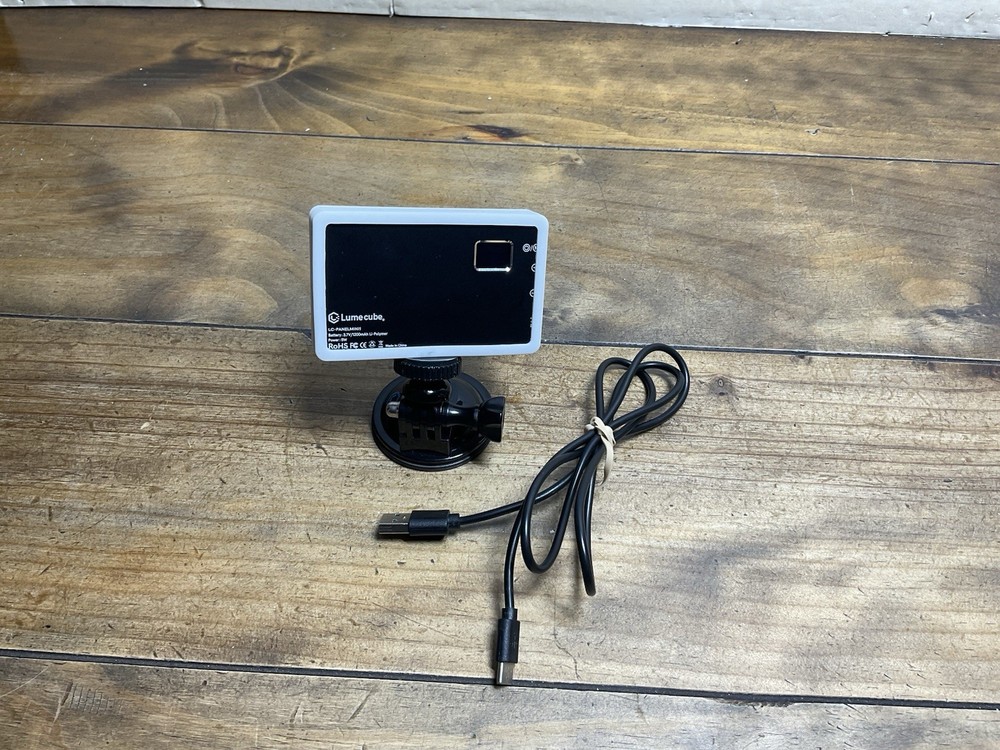 Lume Cube LC-PANELMINI1 5W Bicolor Panel Mini LED - USB C Mini Light Panel