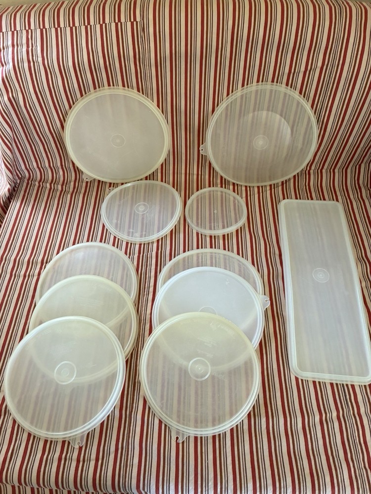 Tupperware Replacement  Lot of 17 Vtg White Storage Lids Round and Rectangular