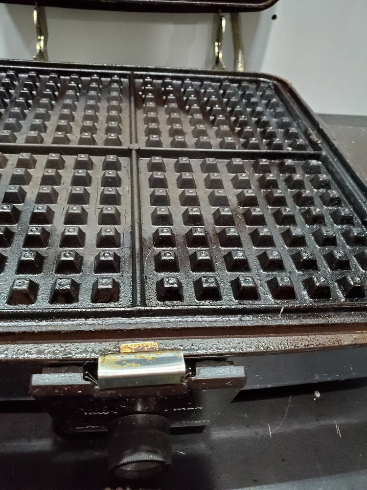 Vintage Toastmaster 259 Chrome Waffle Maker Griddle Combo