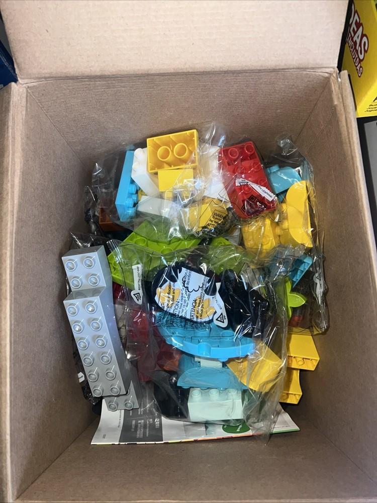 LEGO DUPLO: Creative animals (10934) Damaged Box