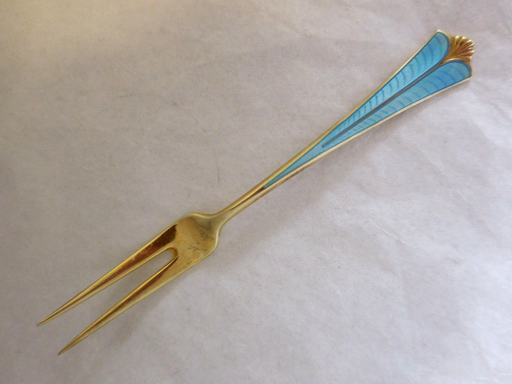DAVID ANDERSEN NORWAY STERLING SILVER & BLUE ENAMEL LEMON FORK RADHUS MED VIFTE