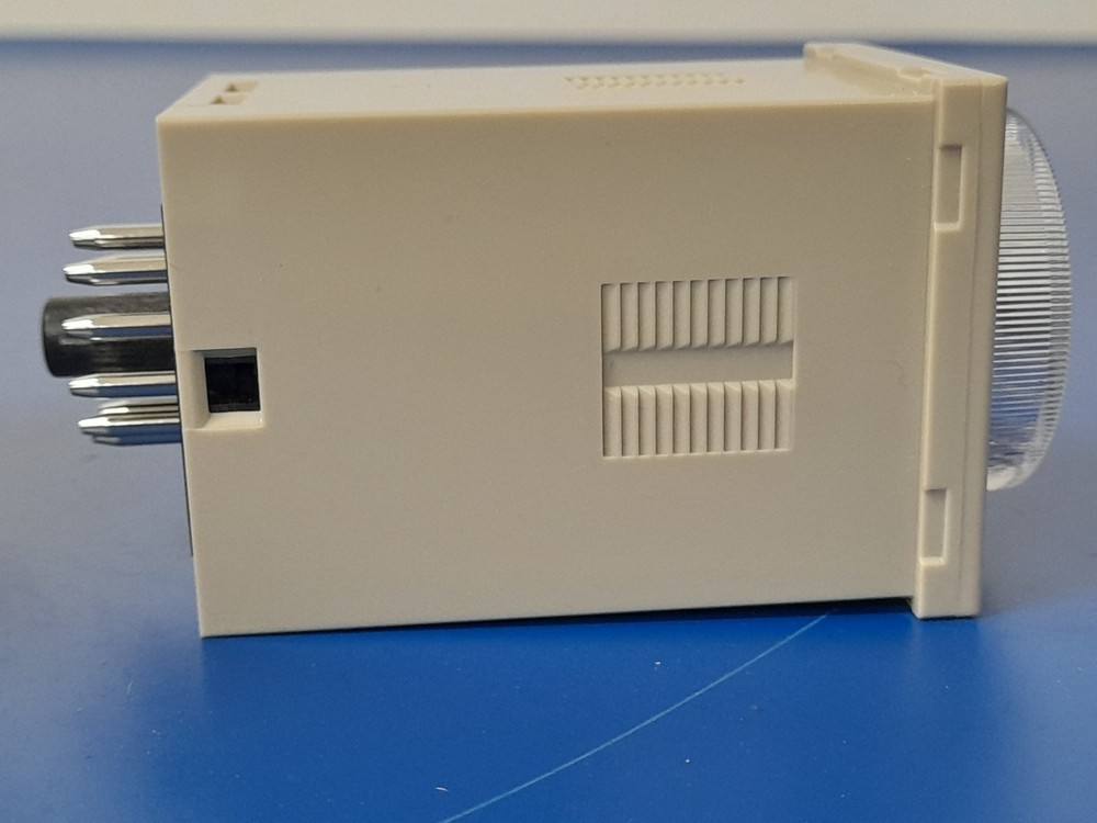 OMRON H3CR-HRL Solid State Power Off-Delay Timer