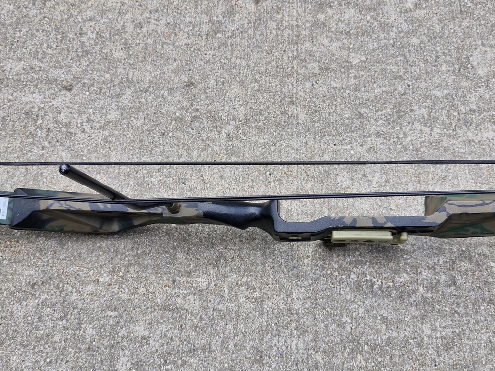 PSE Compound Bow Game Sport series Lightning-Flite 2
