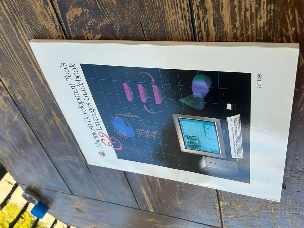 Apple Macintosh Development Tools & Languages Guidebook Fall 1989