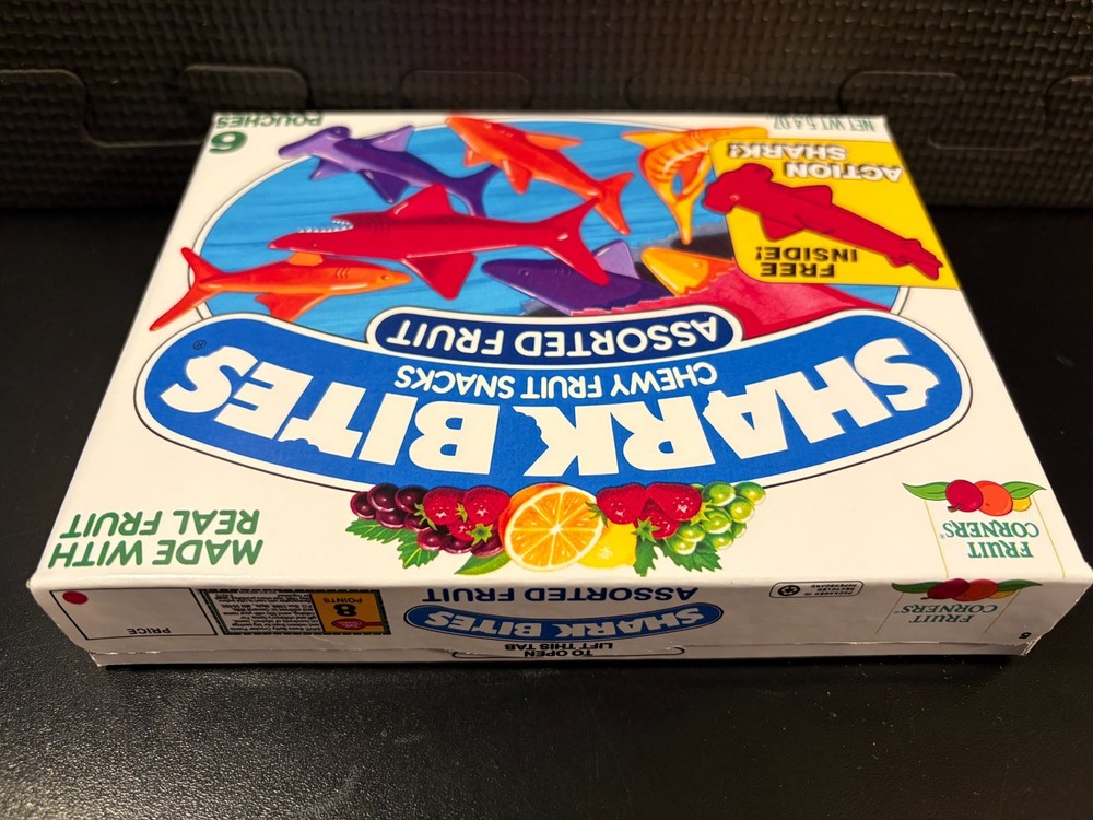 Shark Bites fruit snacks - Empty custom design display box